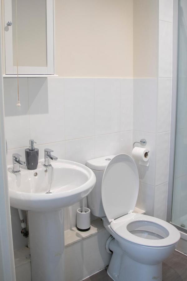 Lovely 3-Bedroom Apartment In Colchester Exterior foto